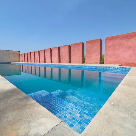 Cubo's La Torre De La Noria 20m Pool Coín